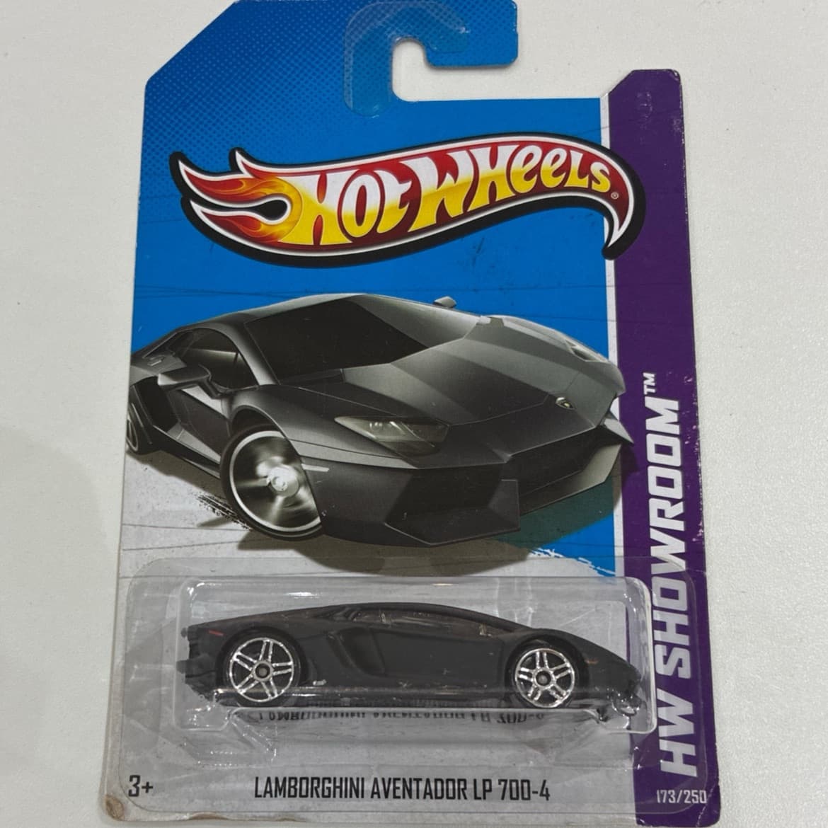 Lamborghini Aventador LP 700-4