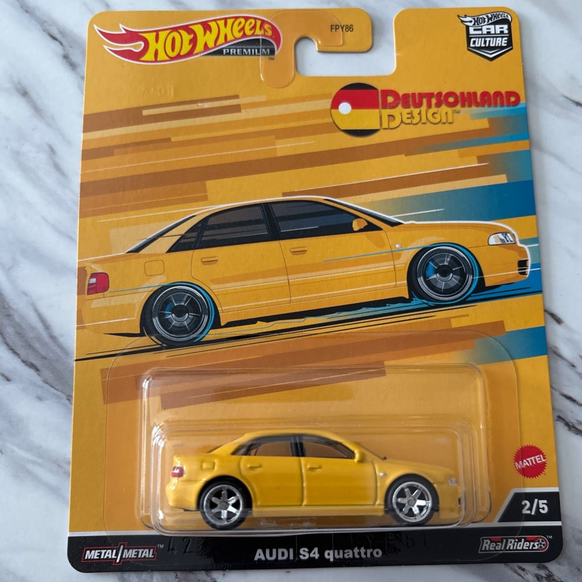 Audi S4 quattro