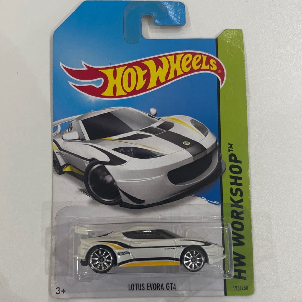 Lotus Evora GT4