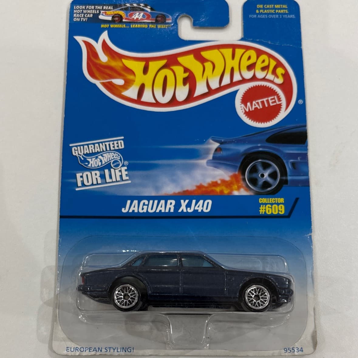 Jaguar XJ40