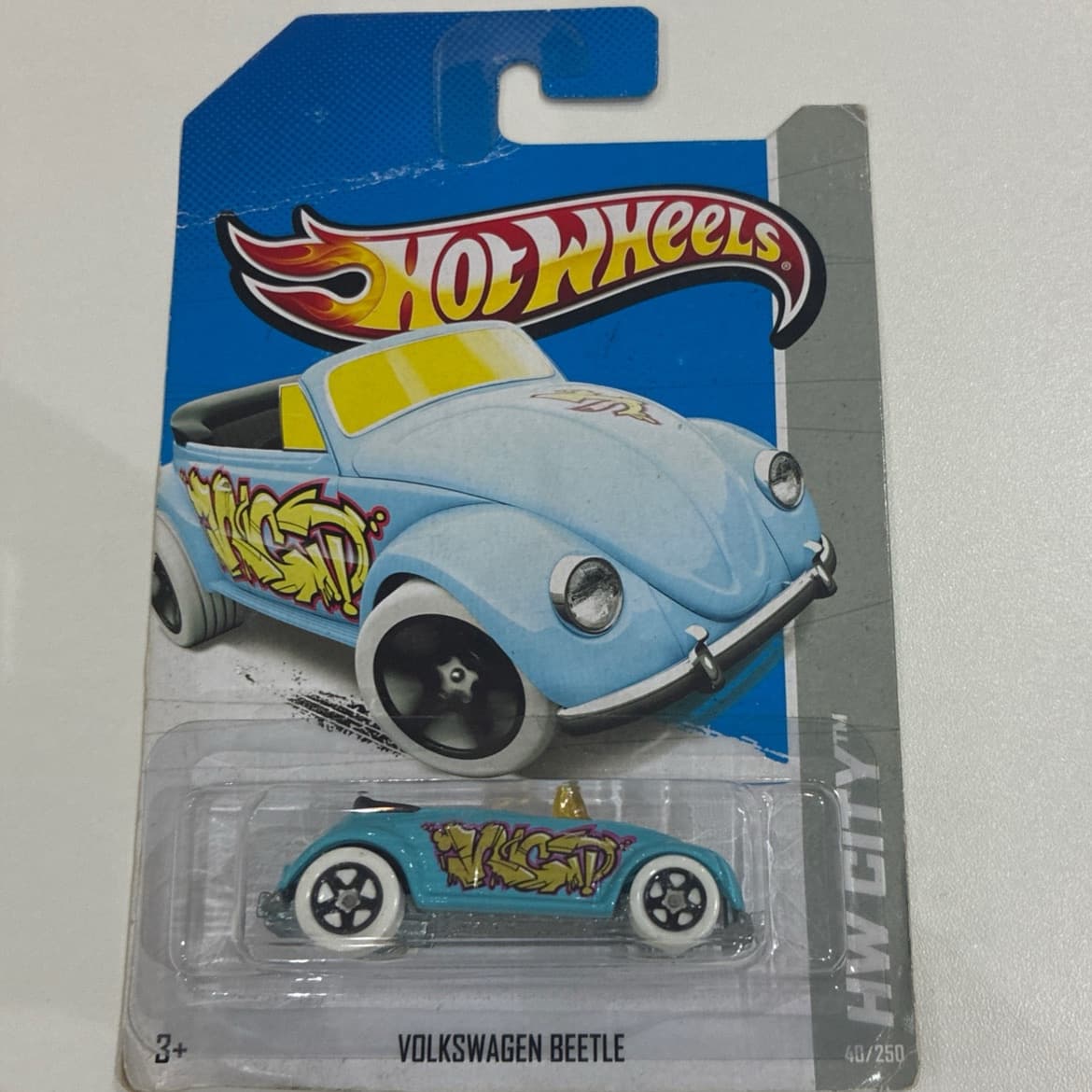 Volkswagen Beetle - Convertible